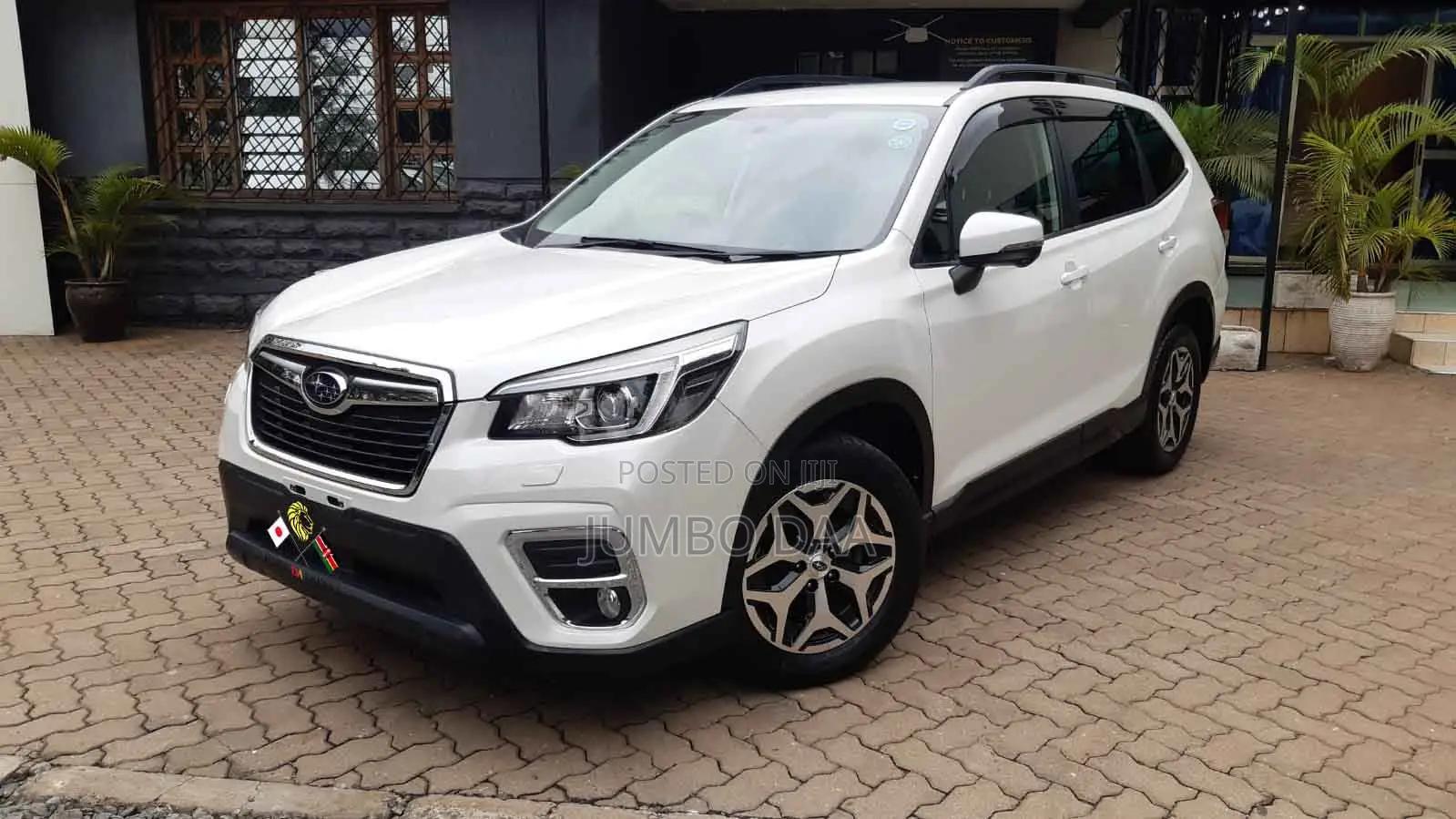 Subaru Forester Premium AWD 2019 White
