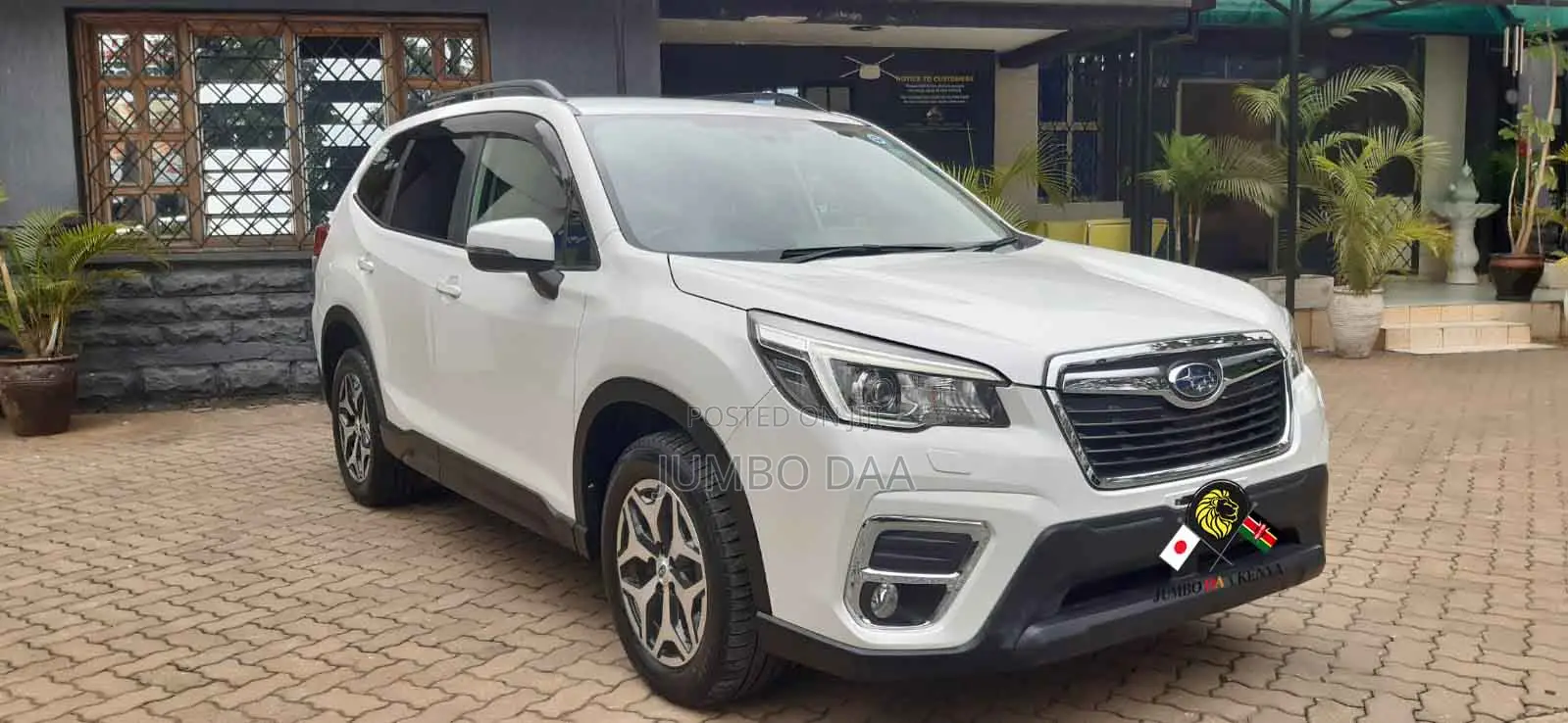 Subaru Forester Premium AWD 2019 White