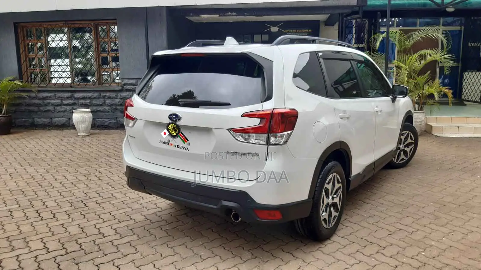 Subaru Forester Premium AWD 2019 White