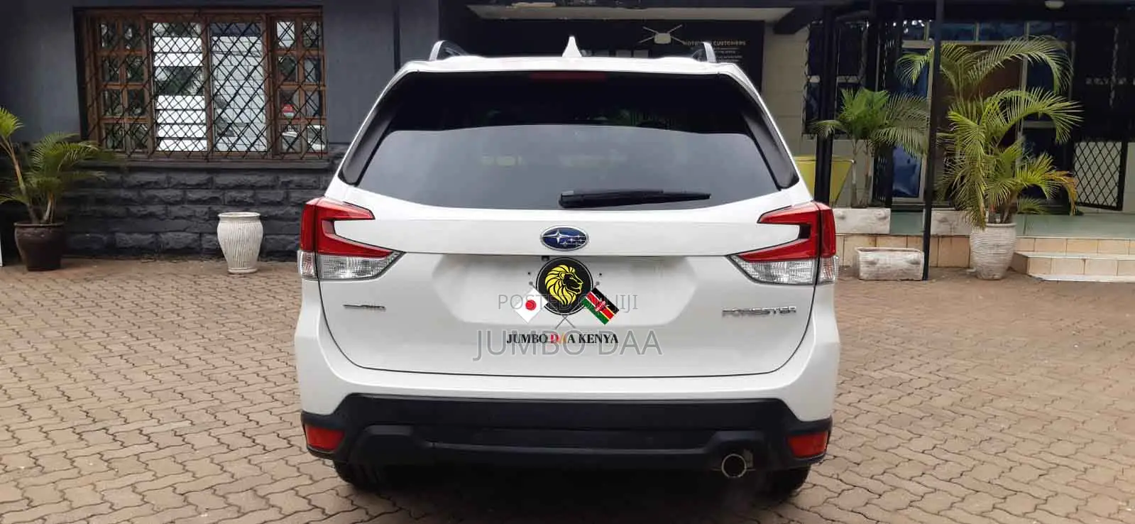Subaru Forester Premium AWD 2019 White