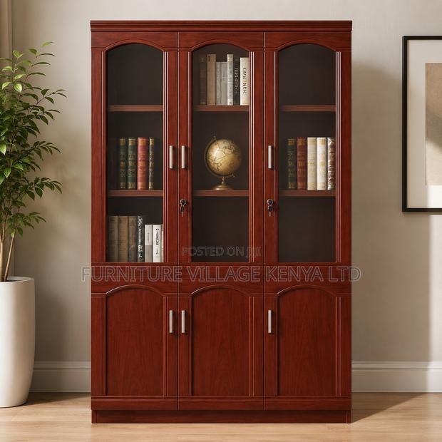 3-Door Red Mahogany Executive Cabinet. - thumbnail 4