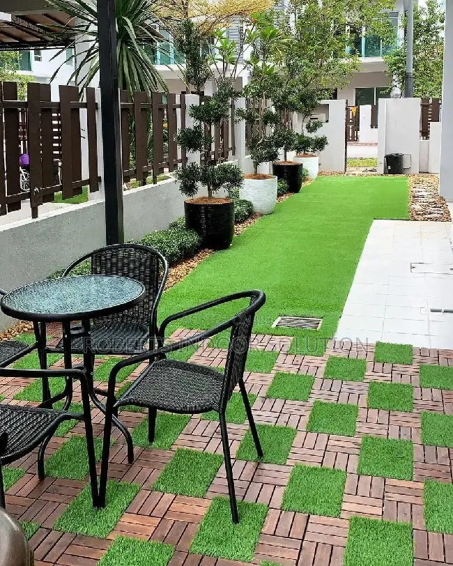Consistent Aesthetic Appeal Grass Carpet