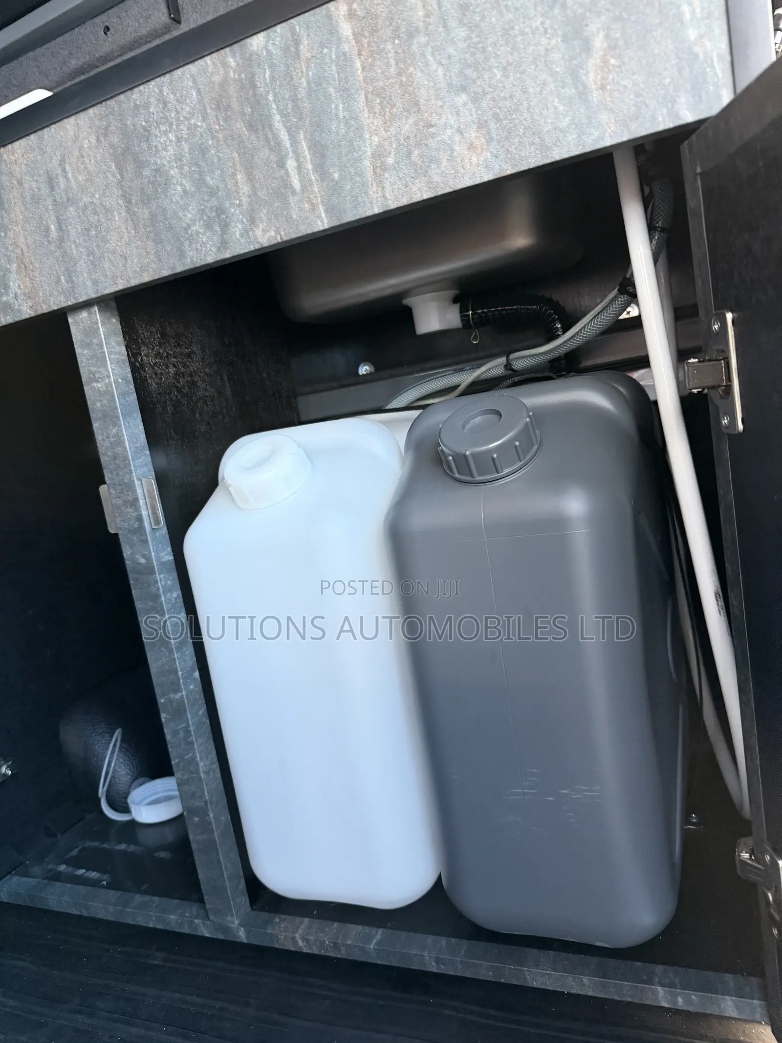 Toyota Hilux 2024 Silver