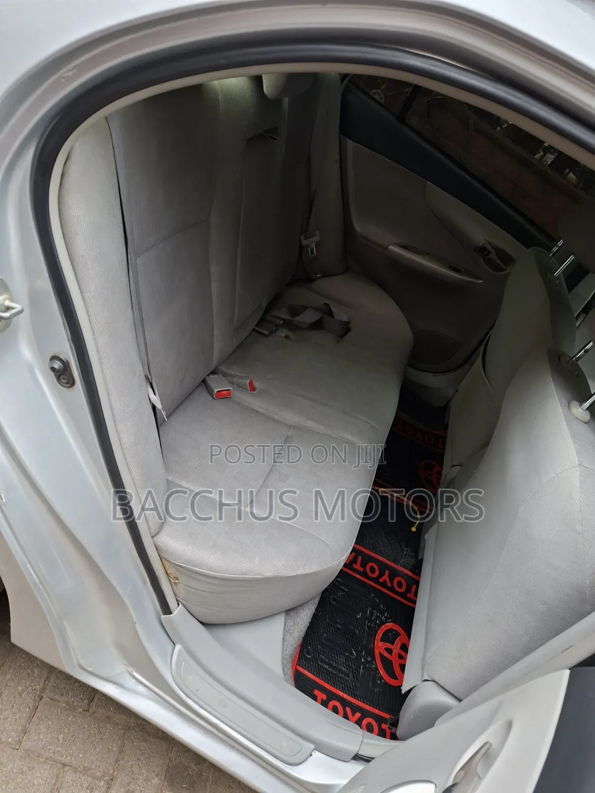 Toyota Axio 2010 Silver