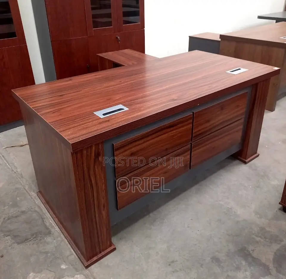 Office Desk : 180cm Walnut Executive Office Desk