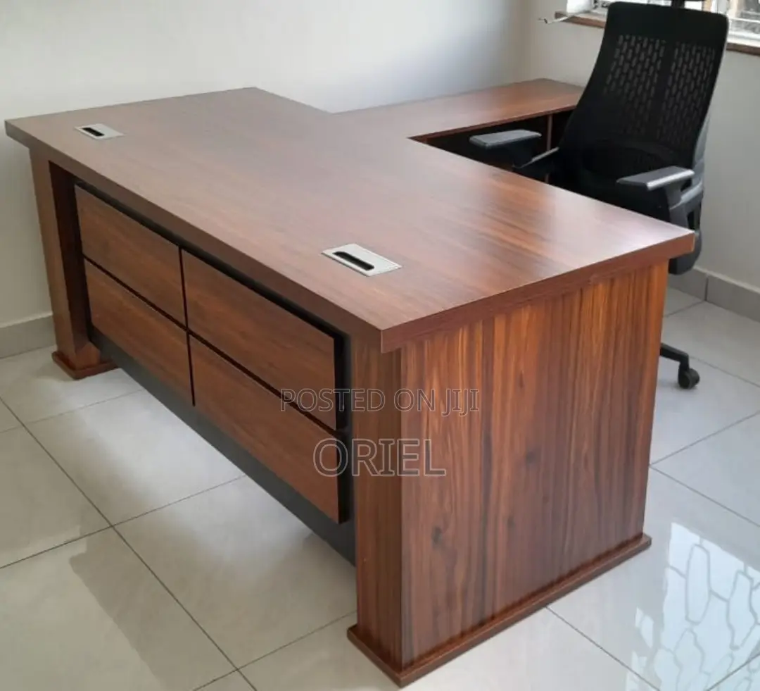 Office Desk : 180cm Walnut Executive Office Desk