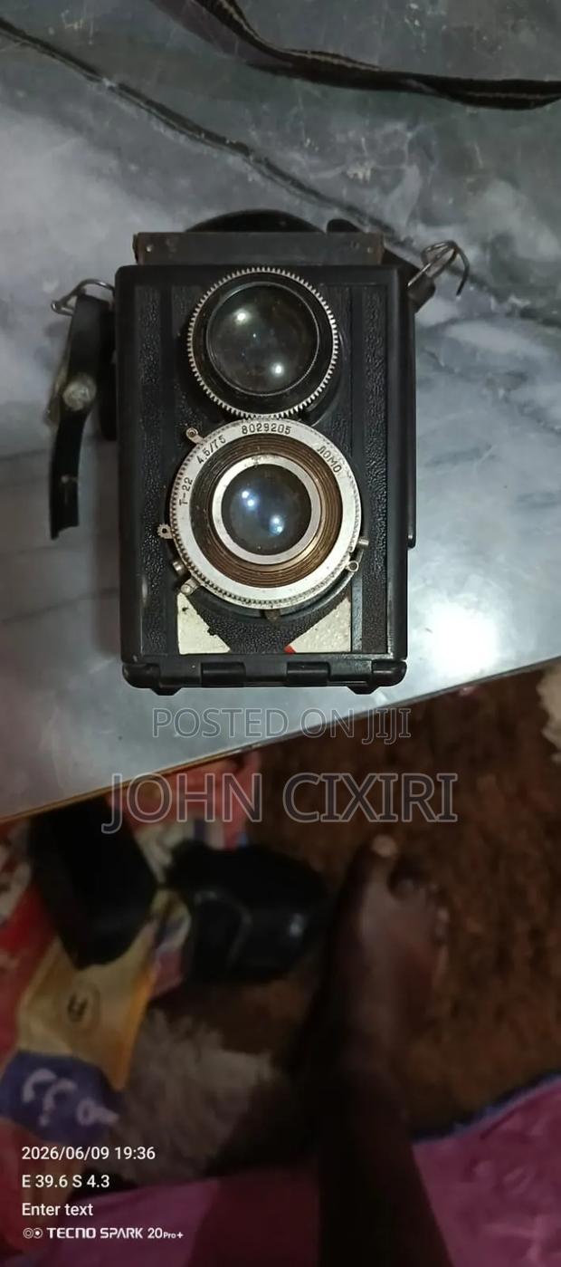 Old Version Cameras Used in 90s - thumbnail 2