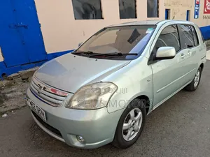 Toyota Raum 2008 Green