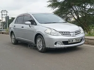 Nissan Tiida 1.5L 16V 2010 Silver