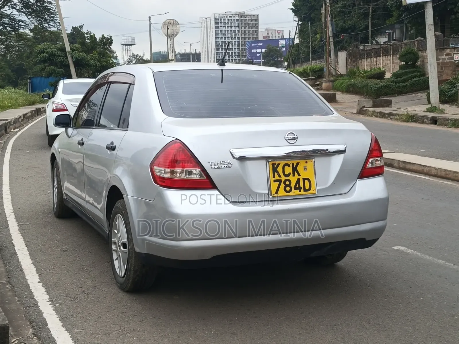 Nissan Tiida 1.5L 16V 2010 Silver