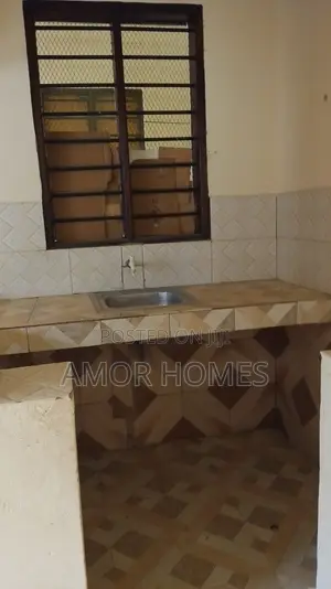 1bdrm Bedsitter in Kiembeni for rent