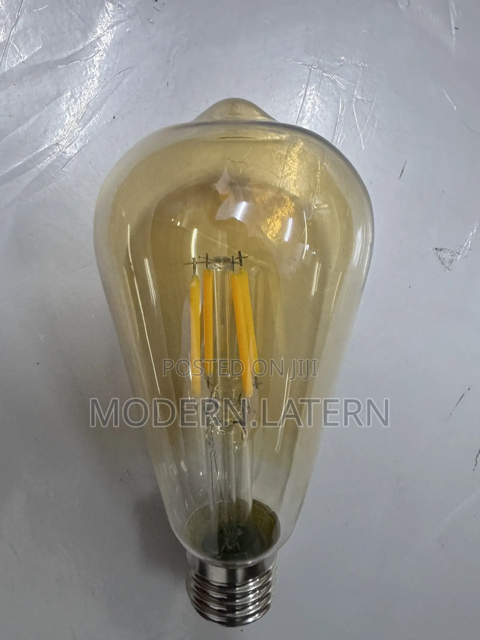 Modern Latern St64 8 Watts Filament Bulb – E27 Warm White Amber Led