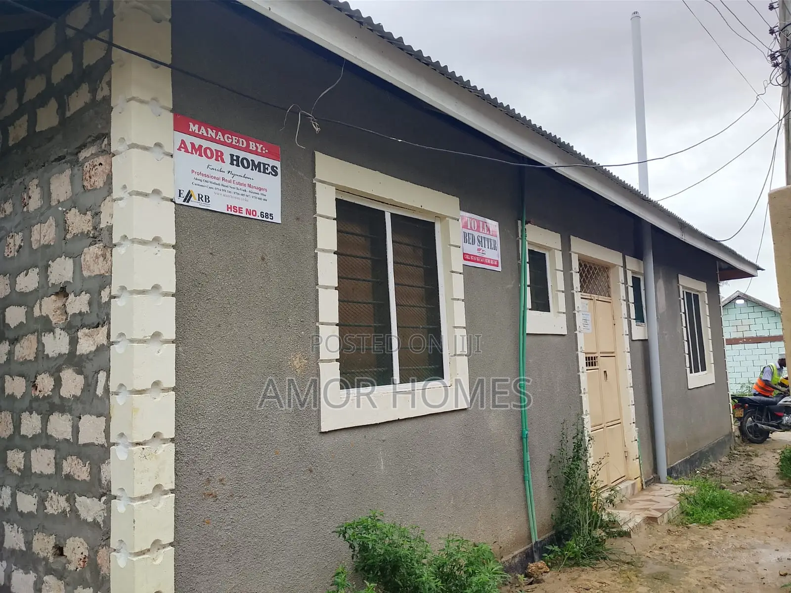 1bdrm Bedsitter in Kiembeni for rent
