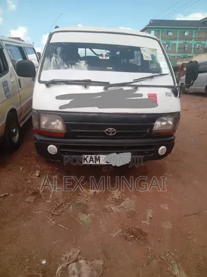 Toyota HiAce 1994 White