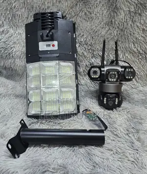 Solar Street Light With Triple Lens 4g CCTV Camera Outdoor Security