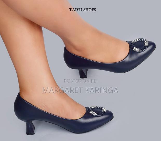 Taiyu Low Heel Shoes - thumbnail 4