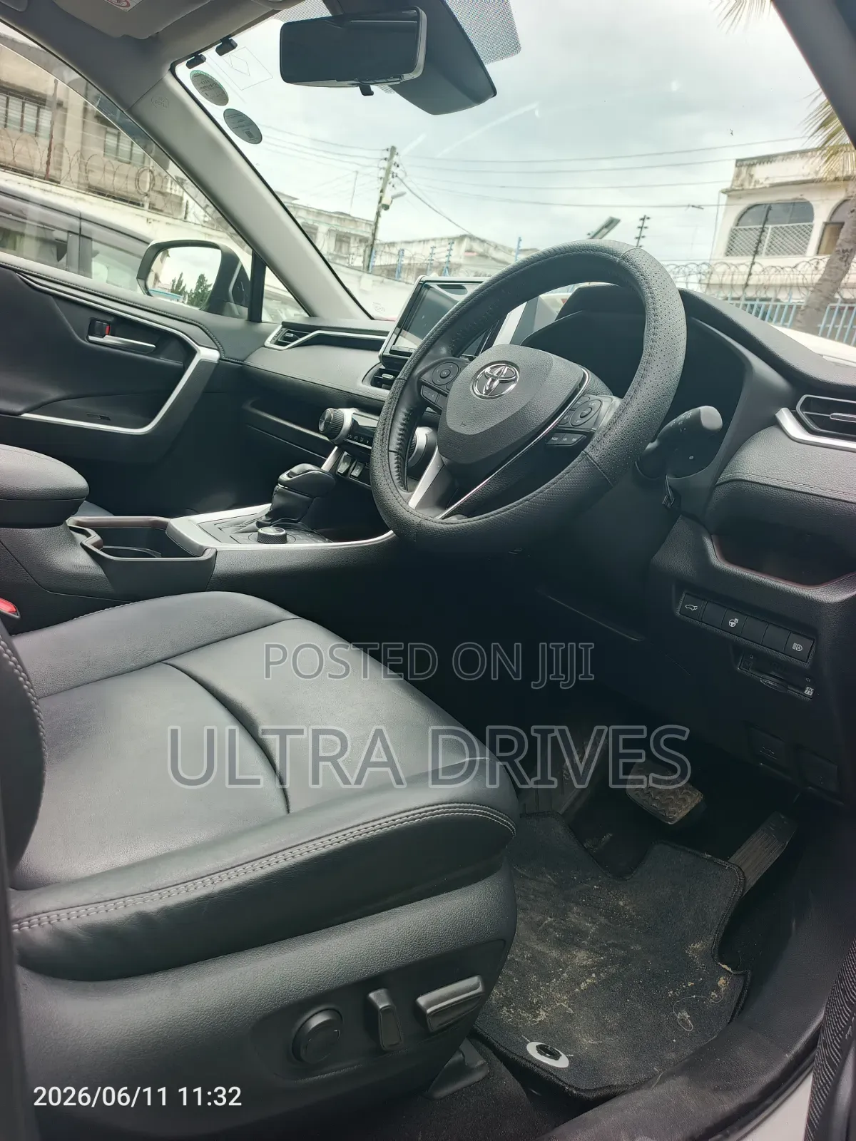 Toyota RAV4 2020 White