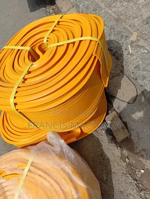 Yellow Waterbar / Waterbar