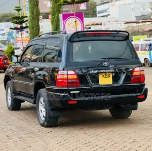 Toyota Land Cruiser 2000 Black