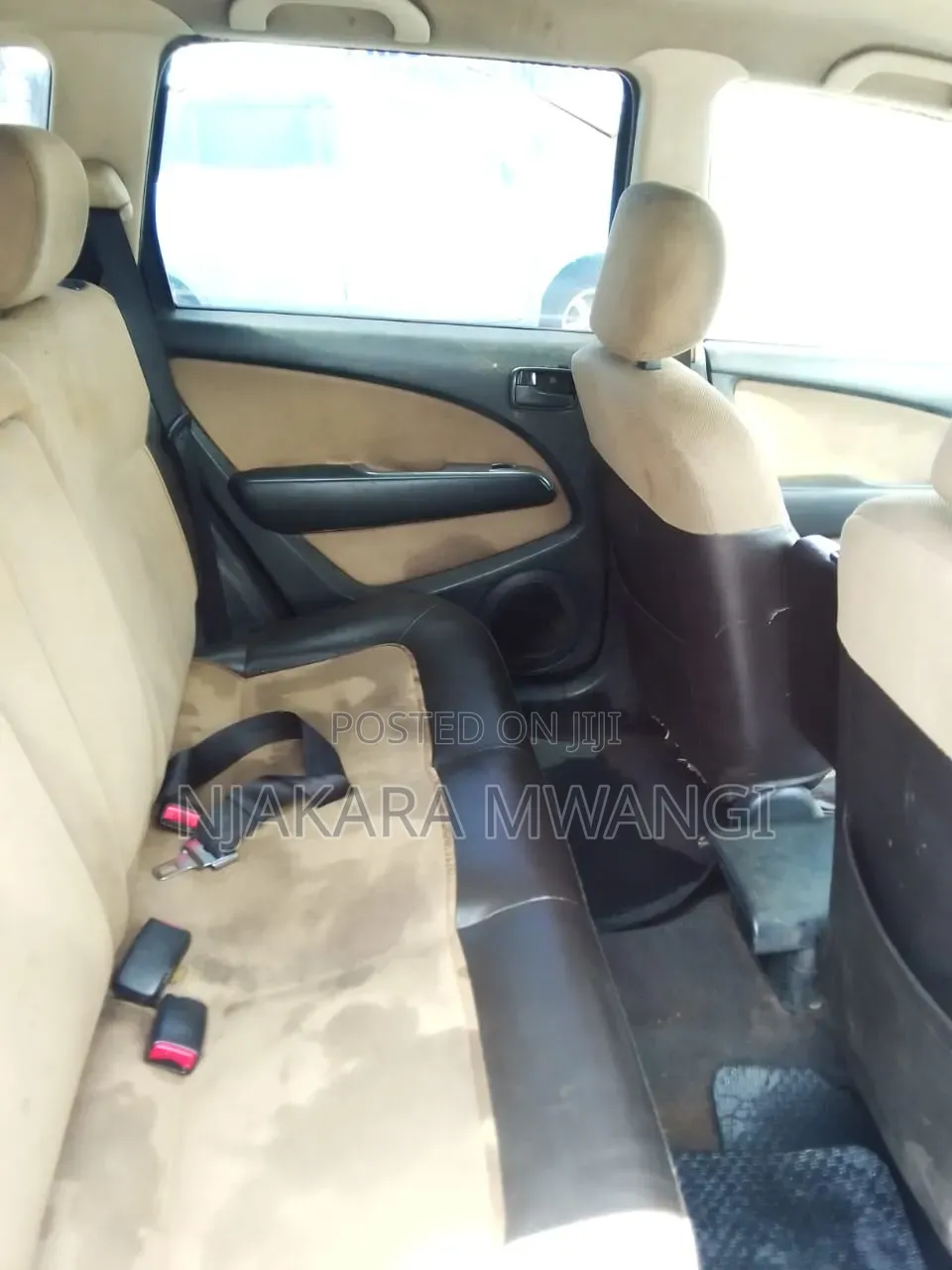 Mitsubishi Airtrek 2005 Gray