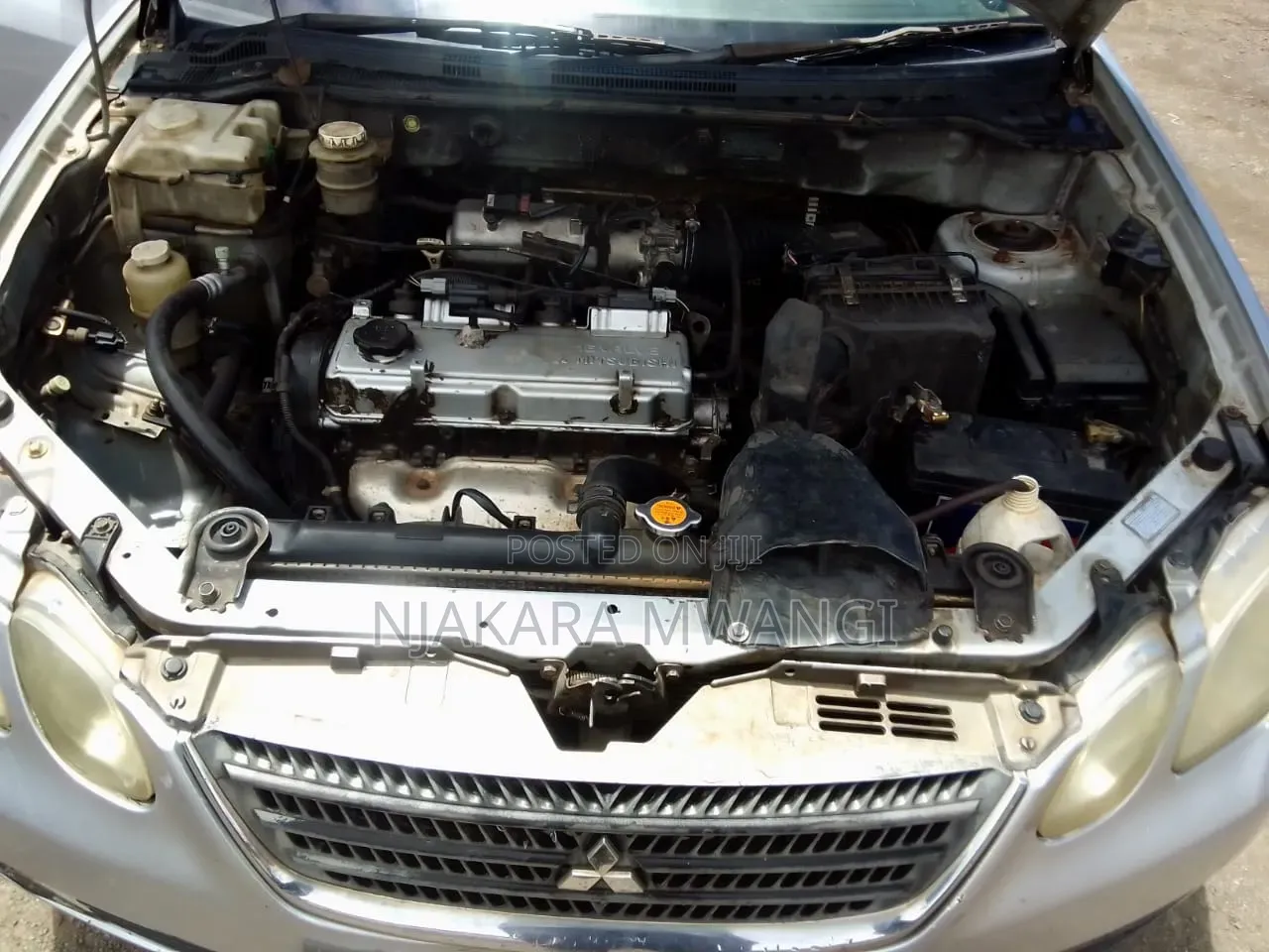 Mitsubishi Airtrek 2005 Gray