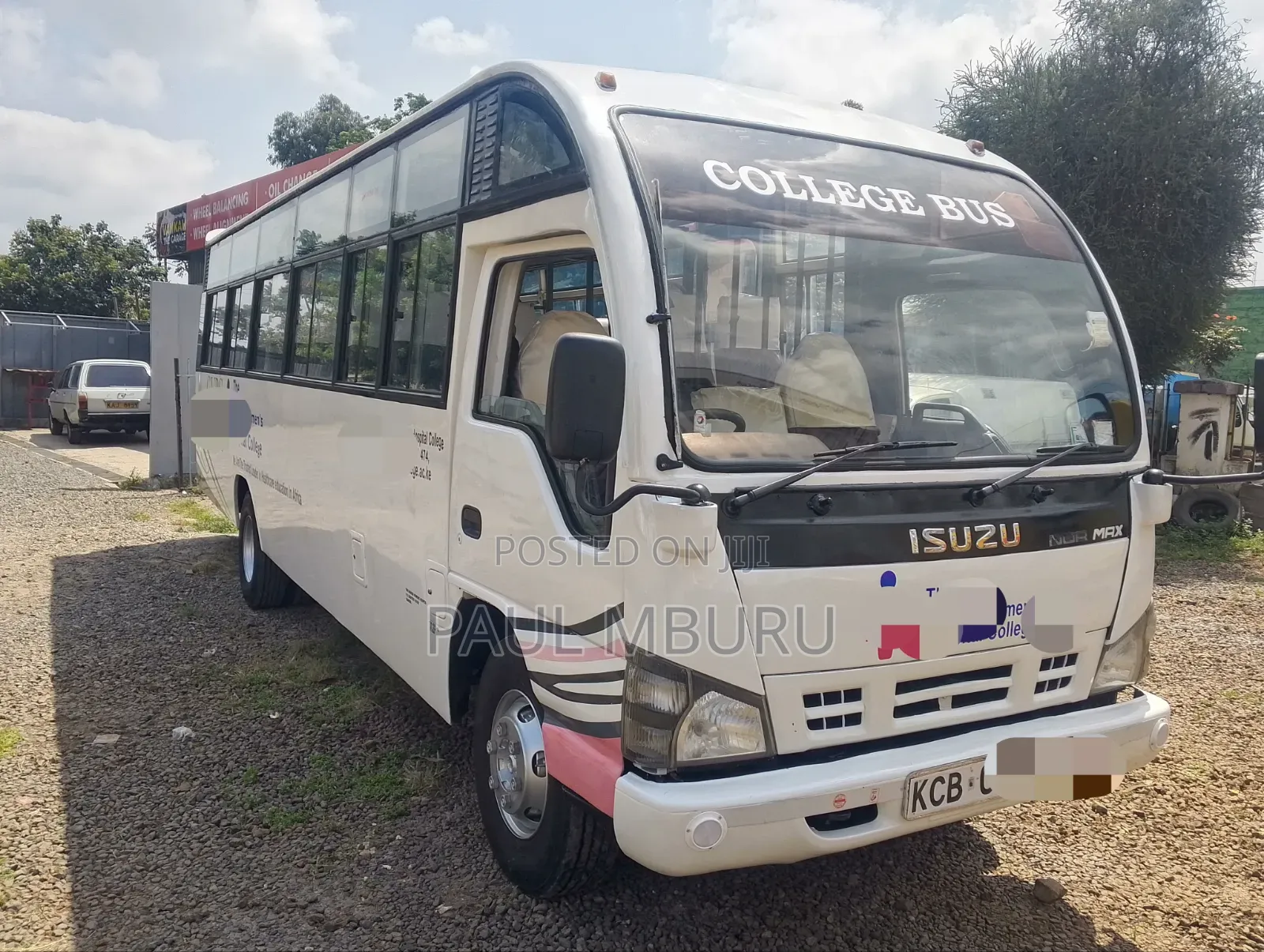 Isuzu NQR 2014 White
