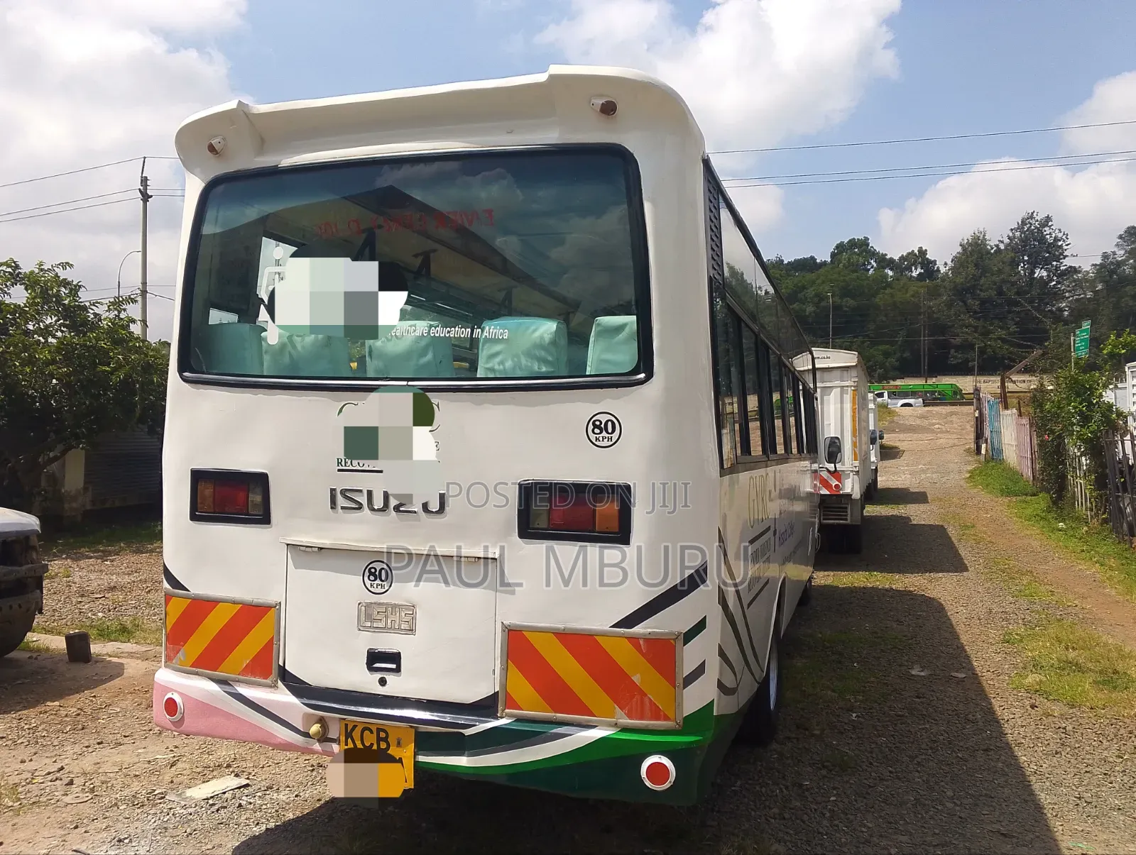 Isuzu NQR 2014 White