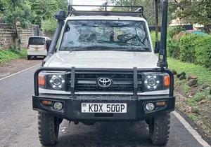 Toyota Land Cruiser 2011 Beige