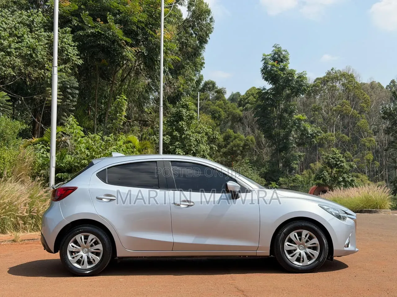 Mazda Demio 2017 Silver