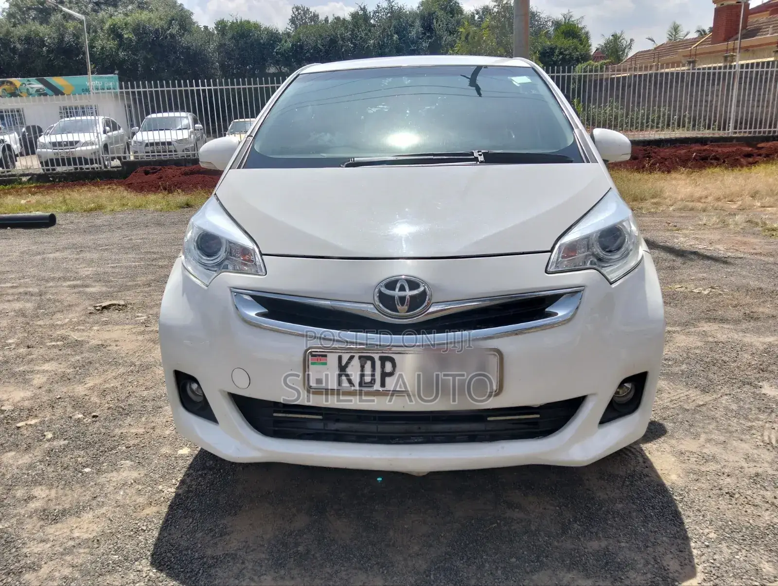 Toyota Ractis 2017 White