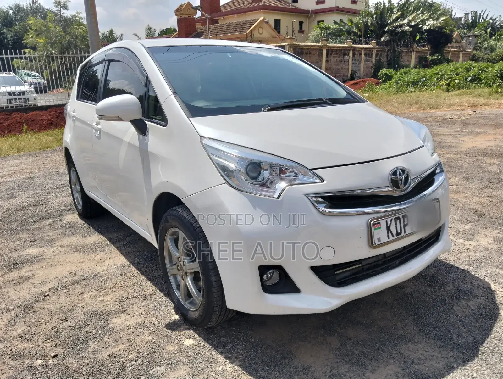 Toyota Ractis 2017 White