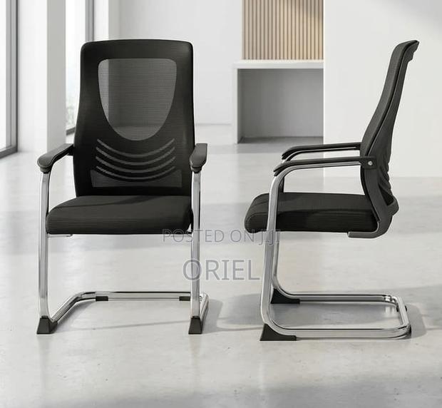 Office Chair : Breathable Black Mesh Office Visitor Waiting Chair - thumbnail 2