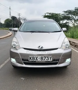 Toyota Wish 2007 Silver