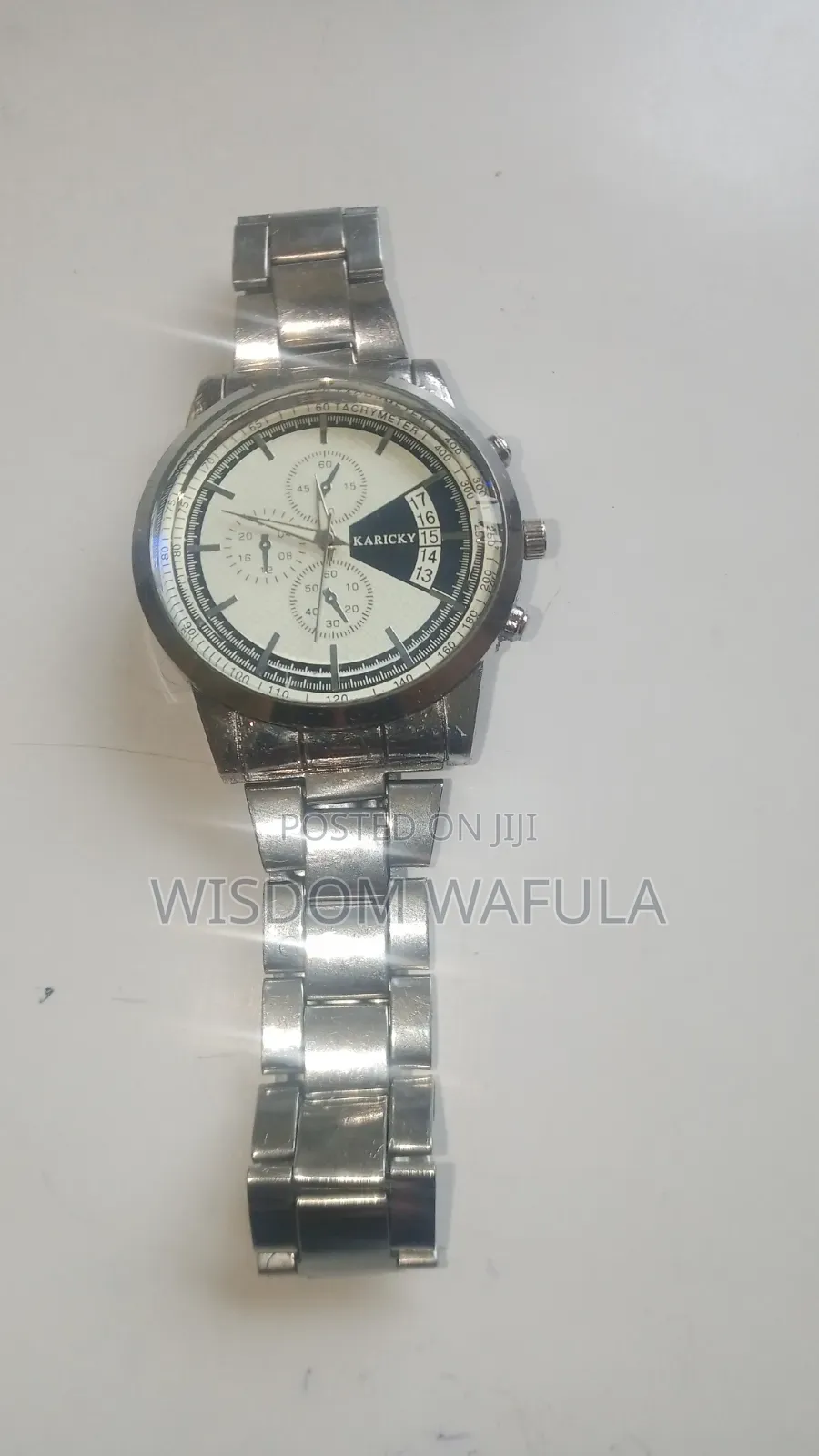 Caricky Wrist Watch
