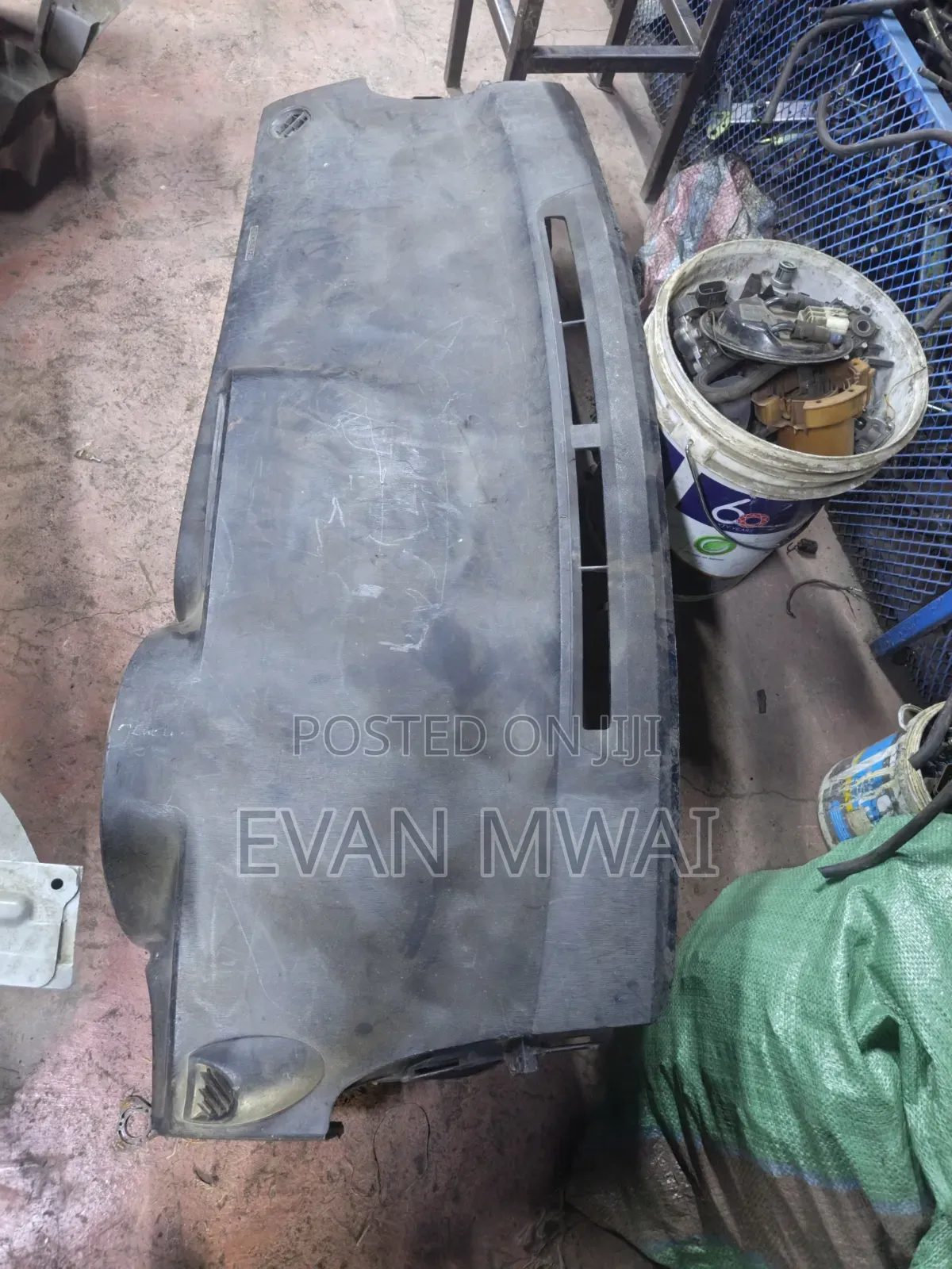 Dashboard Vitz 2012 Available