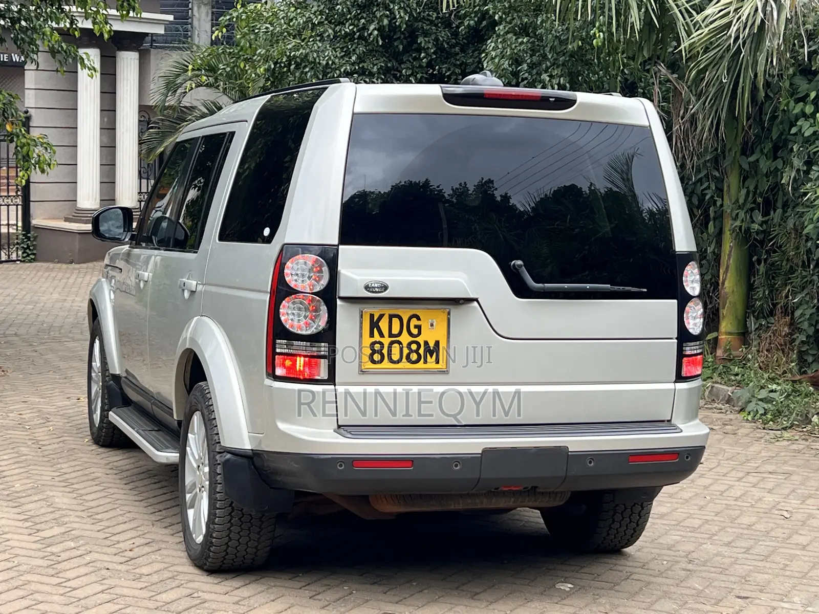 Land Rover Discovery 2014 Gold