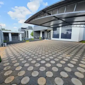5bdrm House in Kwa Kairu for sale