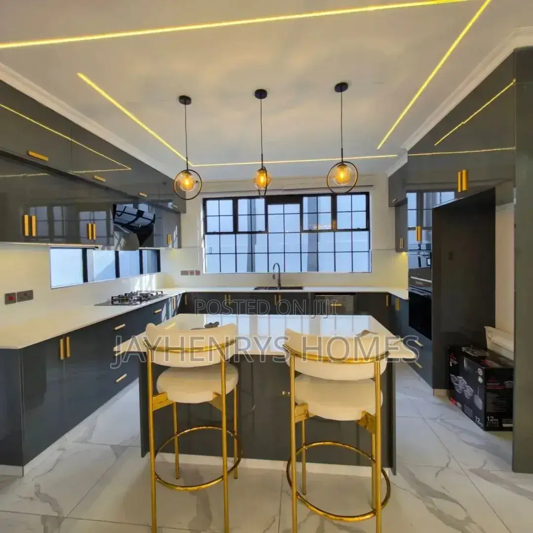 5bdrm House in Kwa Kairu for sale