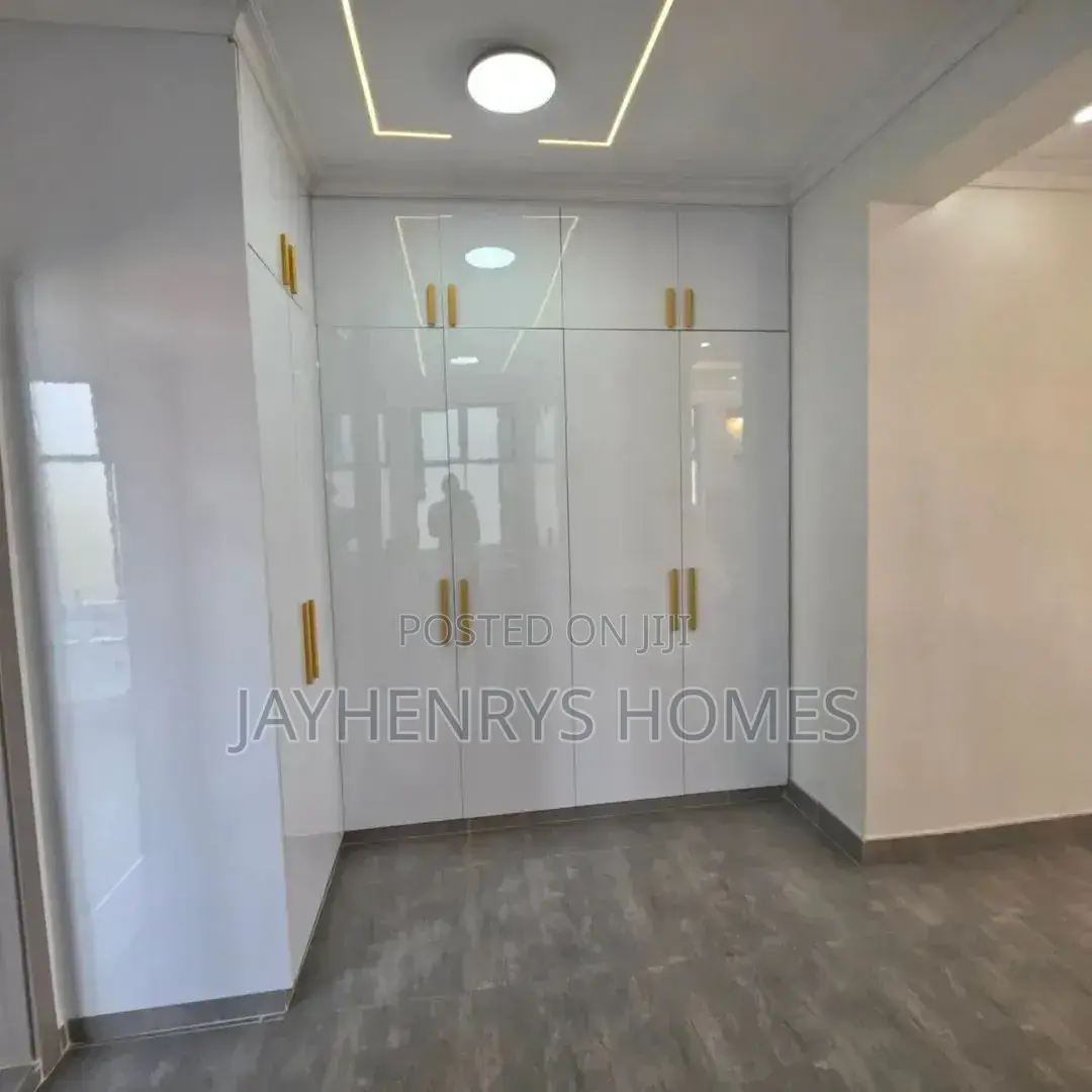 5bdrm House in Kwa Kairu for sale