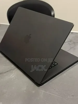 Laptop Apple MacBook Pro 2023 M3 Pro 36GB Apple M3 Pro SSD 1T