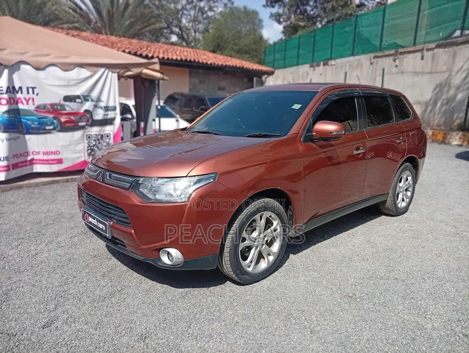 Mitsubishi Outlander 2013 Orange