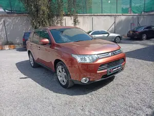Mitsubishi Outlander 2013 Orange