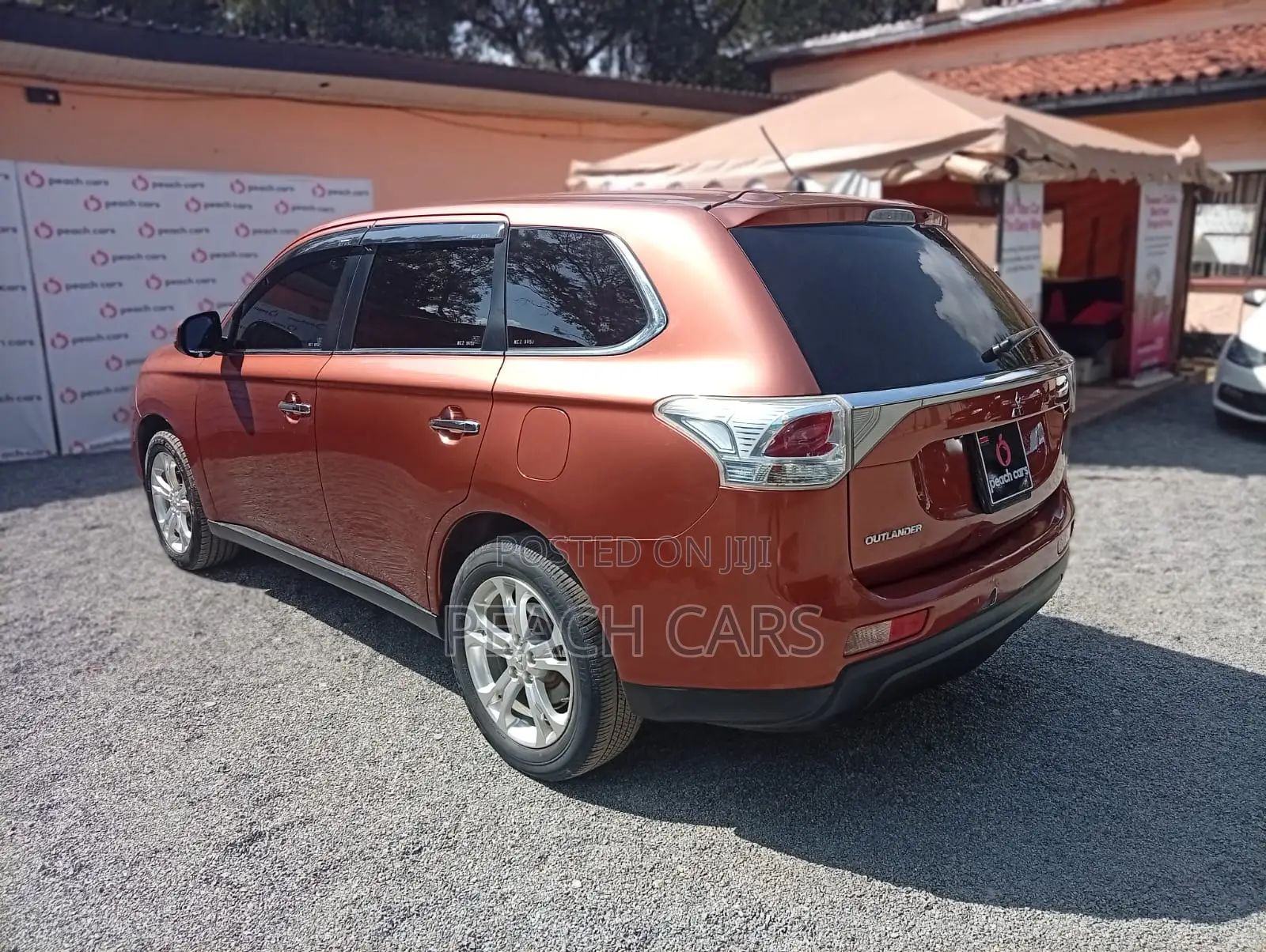 Mitsubishi Outlander 2013 Orange