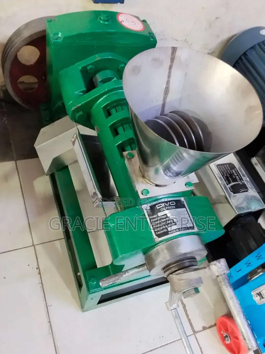 Divo Oil Press/ Oil Extractor Press Machine