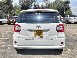 Toyota Passo 2017 White