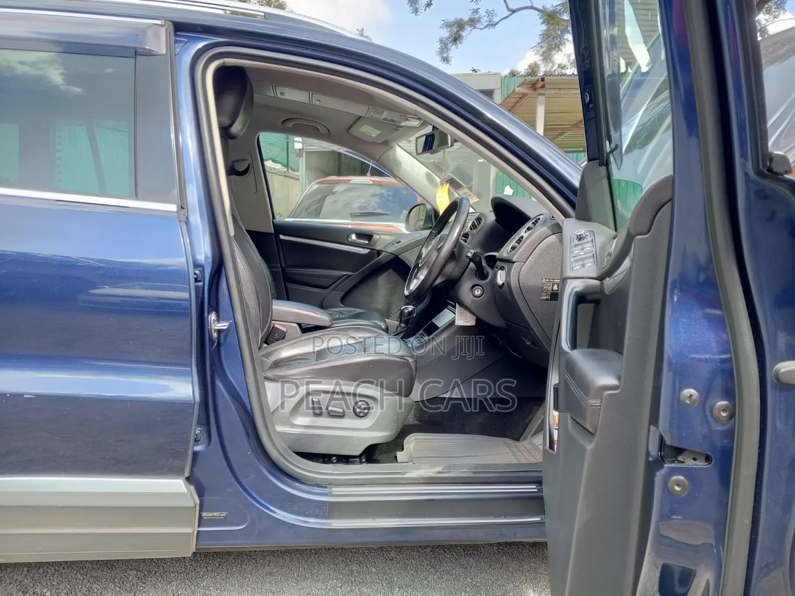 Volkswagen Tiguan 2012 Blue