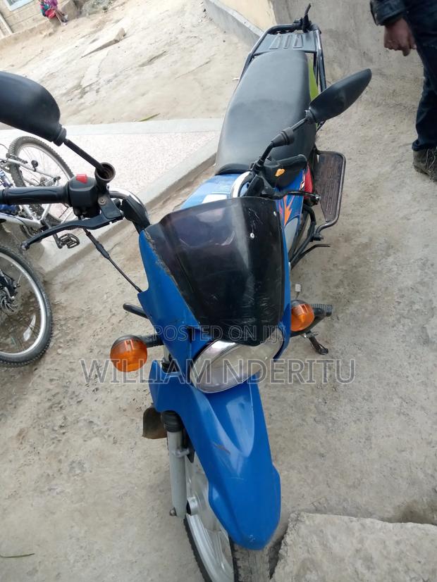 TVS HLX Plus ES 2016 Blue