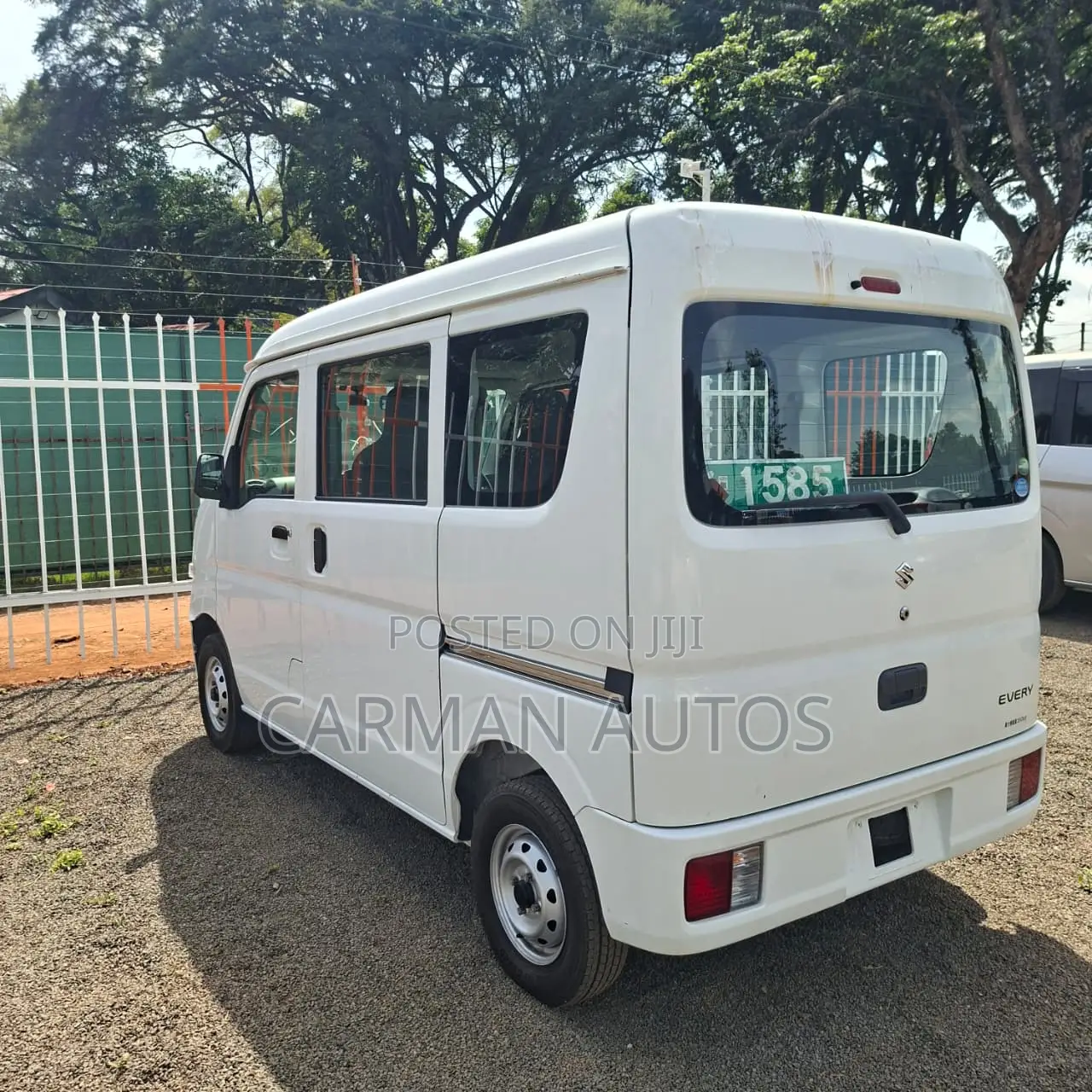 Suzuki Every 2019 White