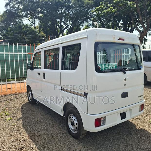 Suzuki Every 2019 White - thumbnail 11
