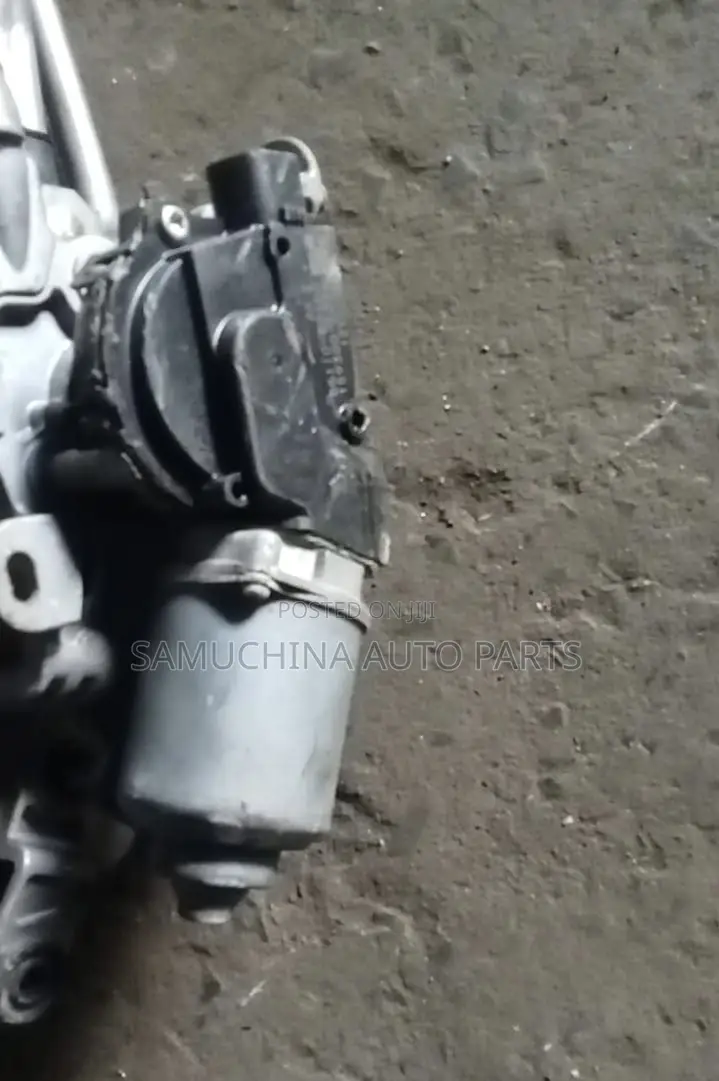 Front Wiper Motor Toyota Fielder 141